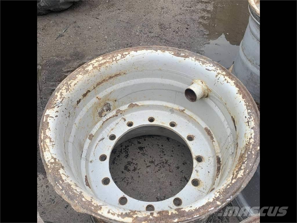 Gremo 1350 24x26,5 Gumiabroncsok, kerekek és felnik