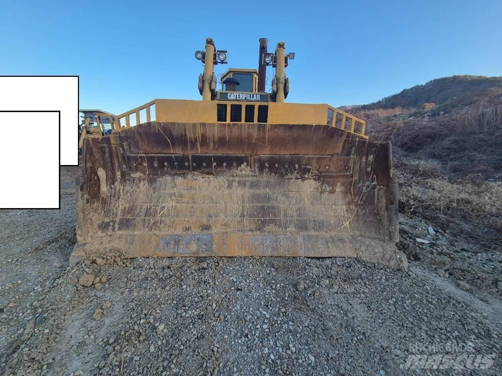 CAT D 9 N lánctalpas dózerek