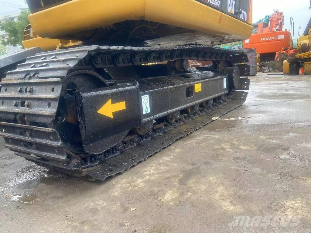 CAT 307 D Közepes (midi) kotrók 7 t - 12 t
