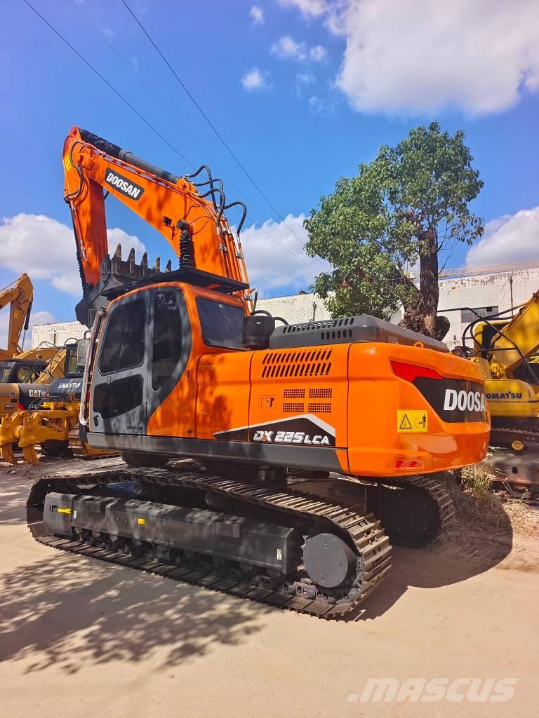 Doosan DX225 LC-9C Lánctalpas kotrók