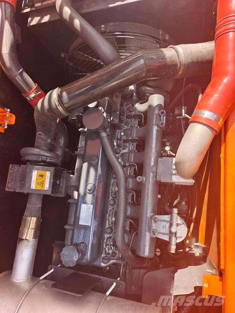 Doosan DX225 LC-9C Lánctalpas kotrók