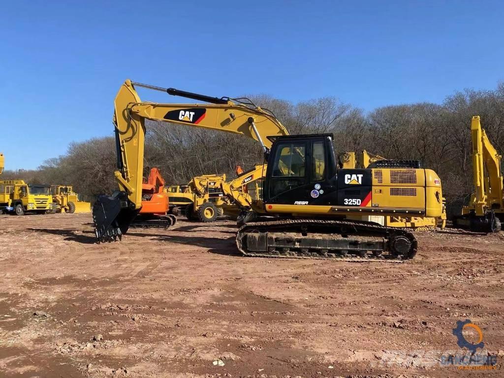 CAT 325 D Lánctalpas kotrók