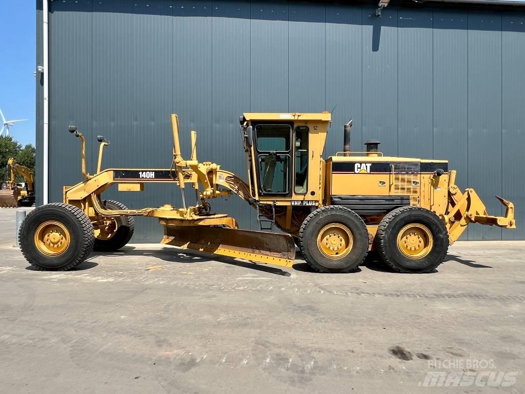 CAT 140H II Gréderek