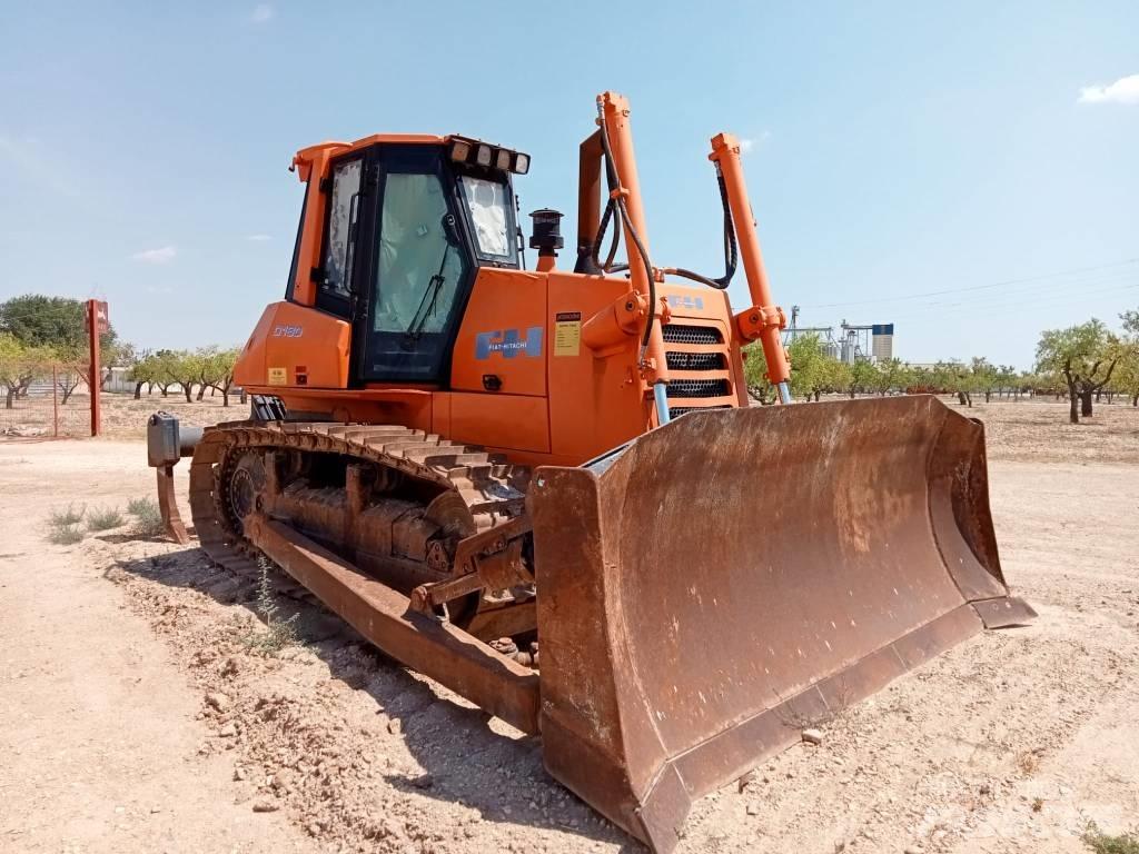 Fiat-Hitachi D 180 lánctalpas dózerek