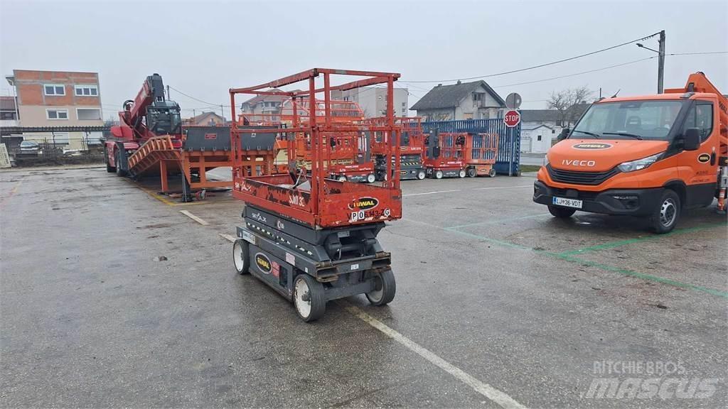 SkyJack SJIII3220 Ollós emelők