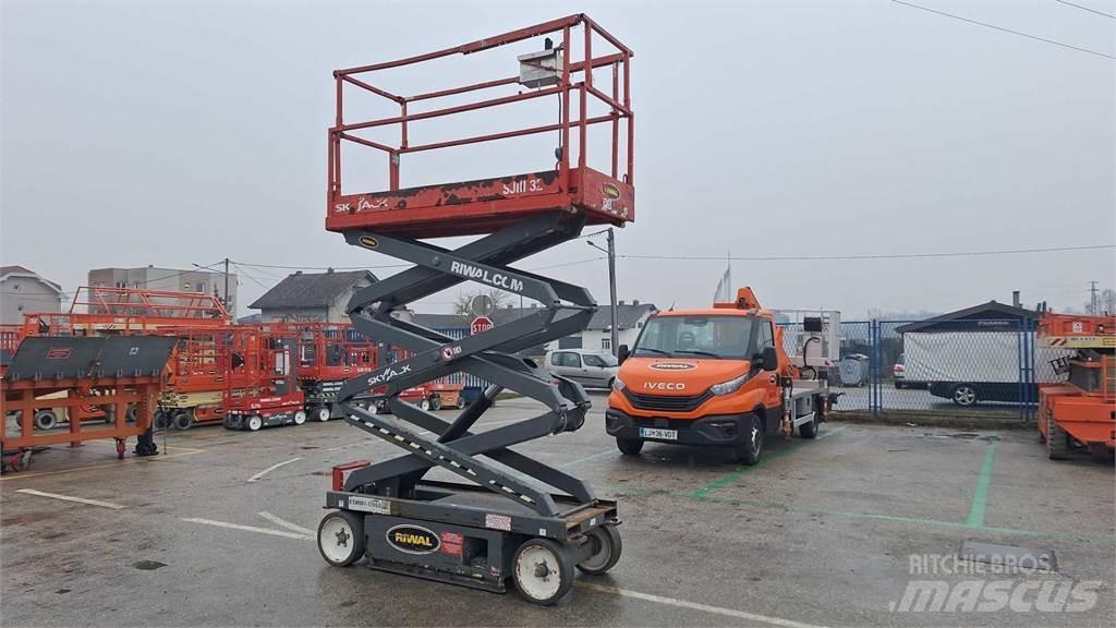 SkyJack SJIII3220 Ollós emelők