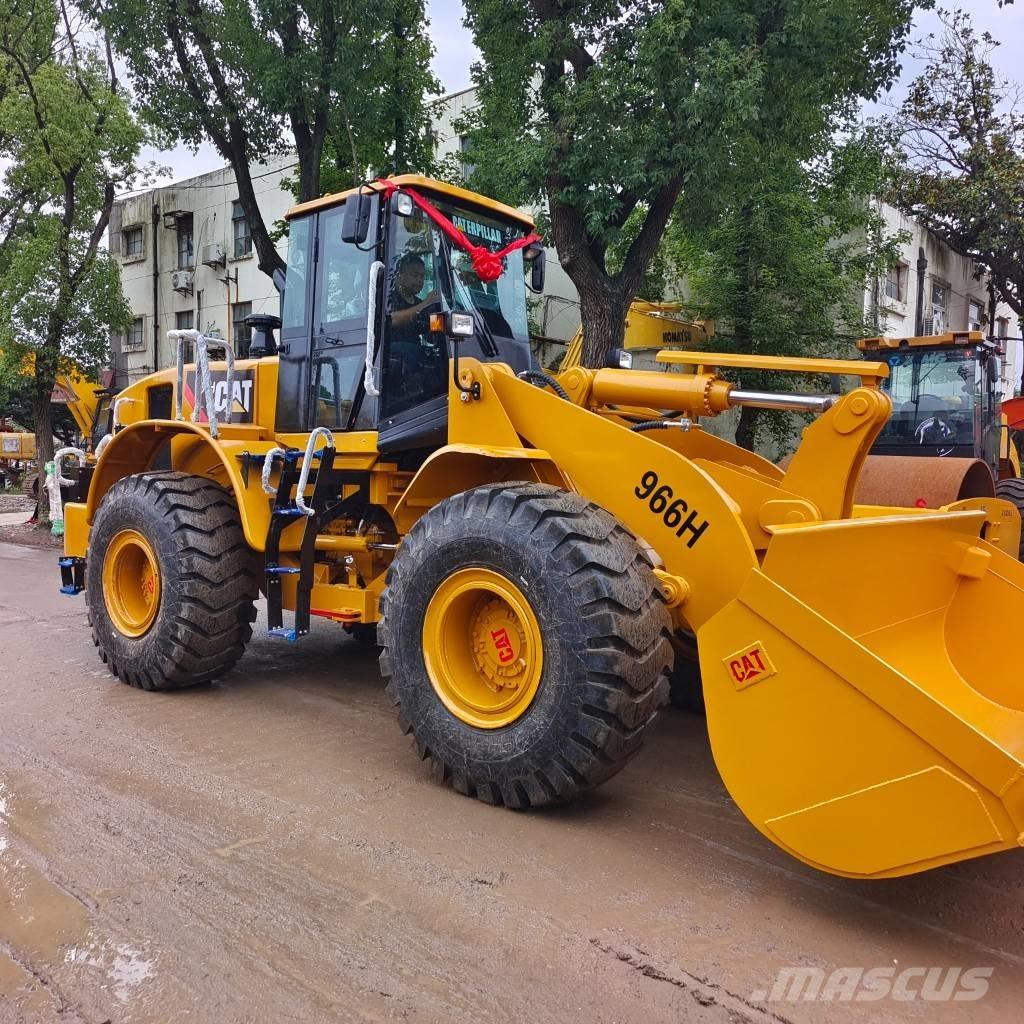 CAT 966 H Gumikerekes homlokrakodók