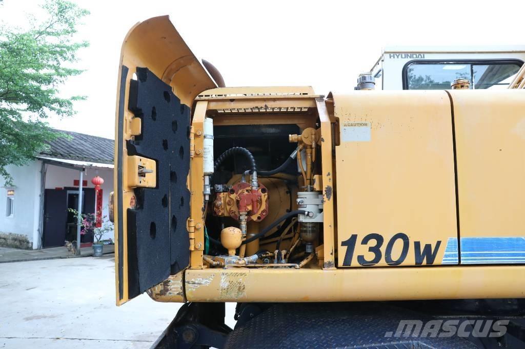 Hyundai Robex 130 W Gumikerekes kotrók