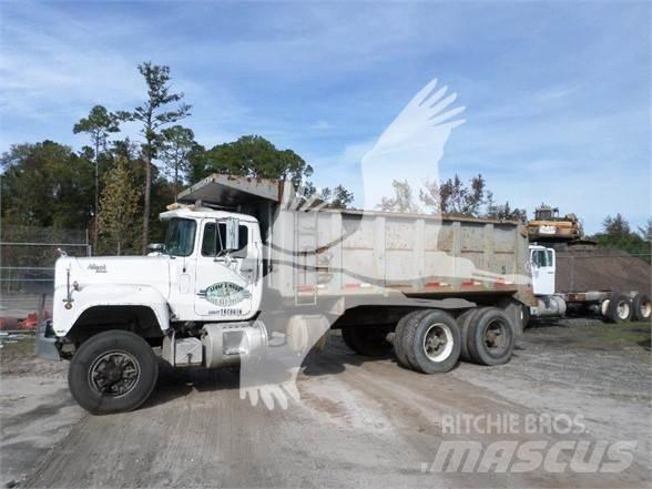 Mack DM600 Építőipar - Egyebek