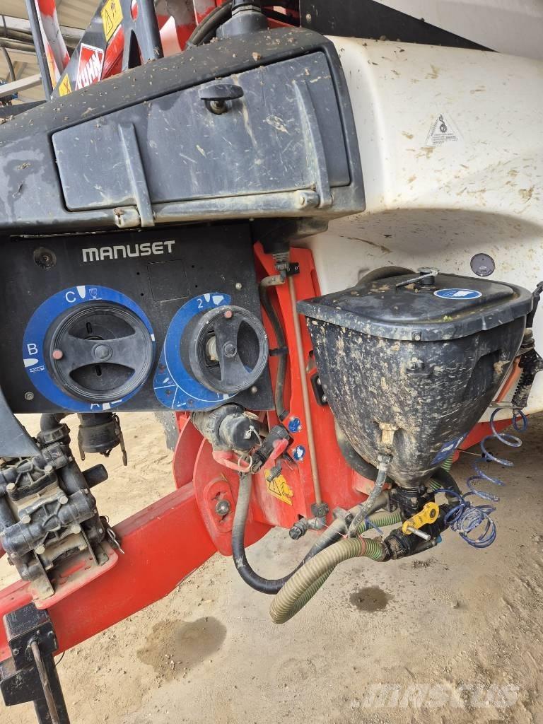 Kuhn Lexis Vontatott trágyaszórók