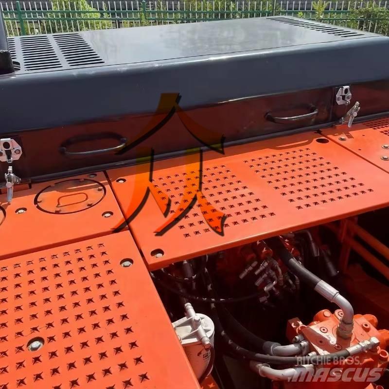 Doosan DH300 Lánctalpas kotrók