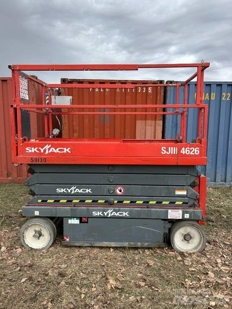 SkyJack SJ III 4626 Ollós emelők