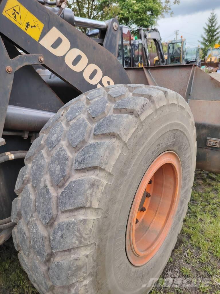 Doosan DL 250 Gumikerekes homlokrakodók