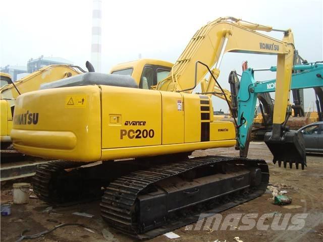 Komatsu PC 200 Lánctalpas kotrók