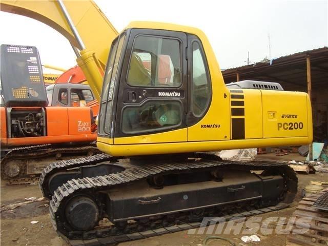 Komatsu PC 200 Lánctalpas kotrók