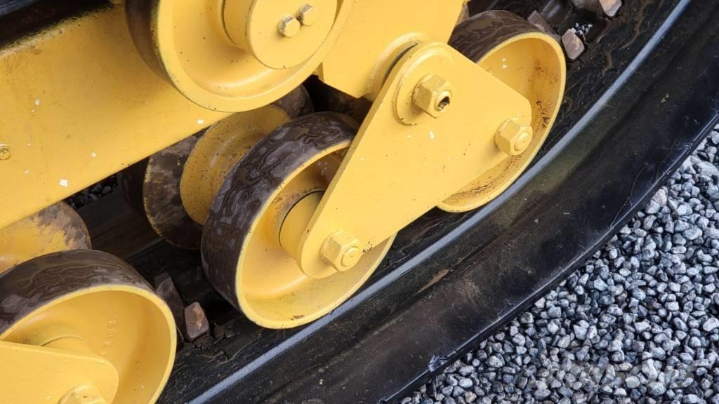 Morooka MST 800 E Lánctalpas dömperek