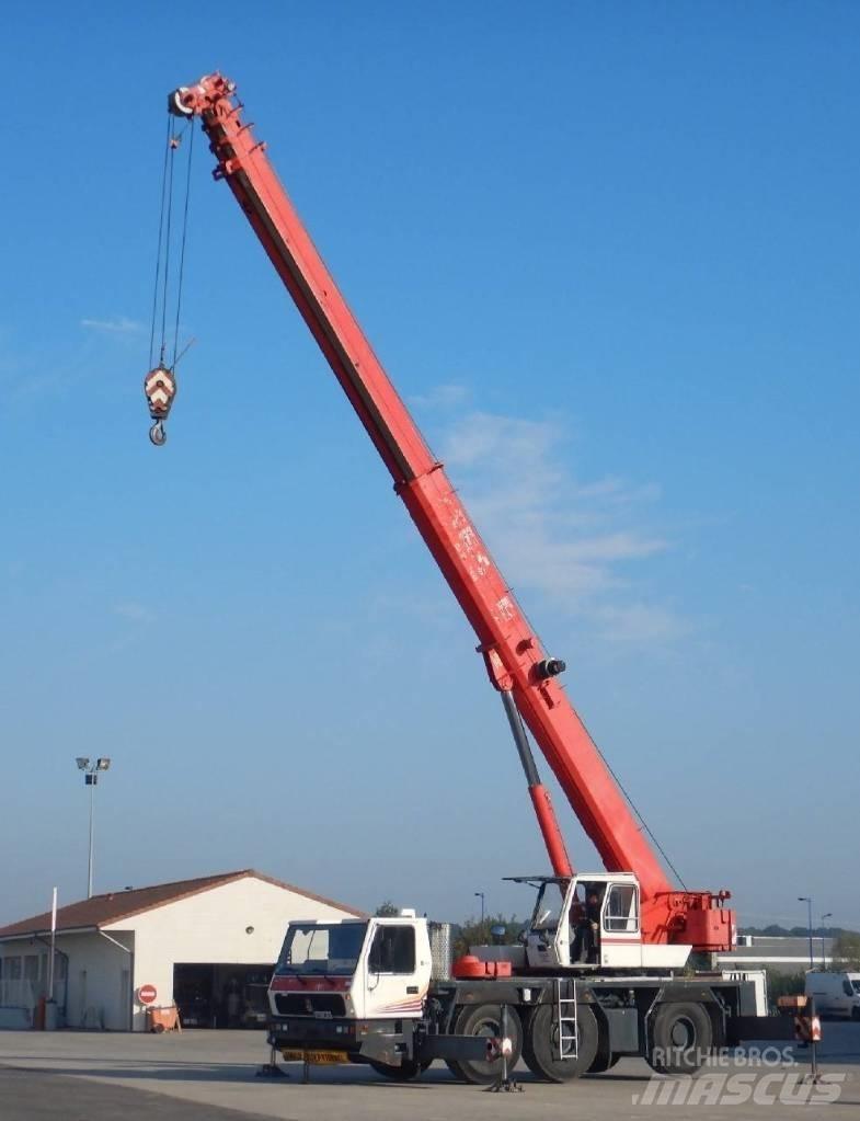 Grove GMK 3050 Terepdaruk