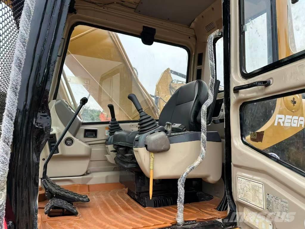 CAT 320BL Lánctalpas kotrók