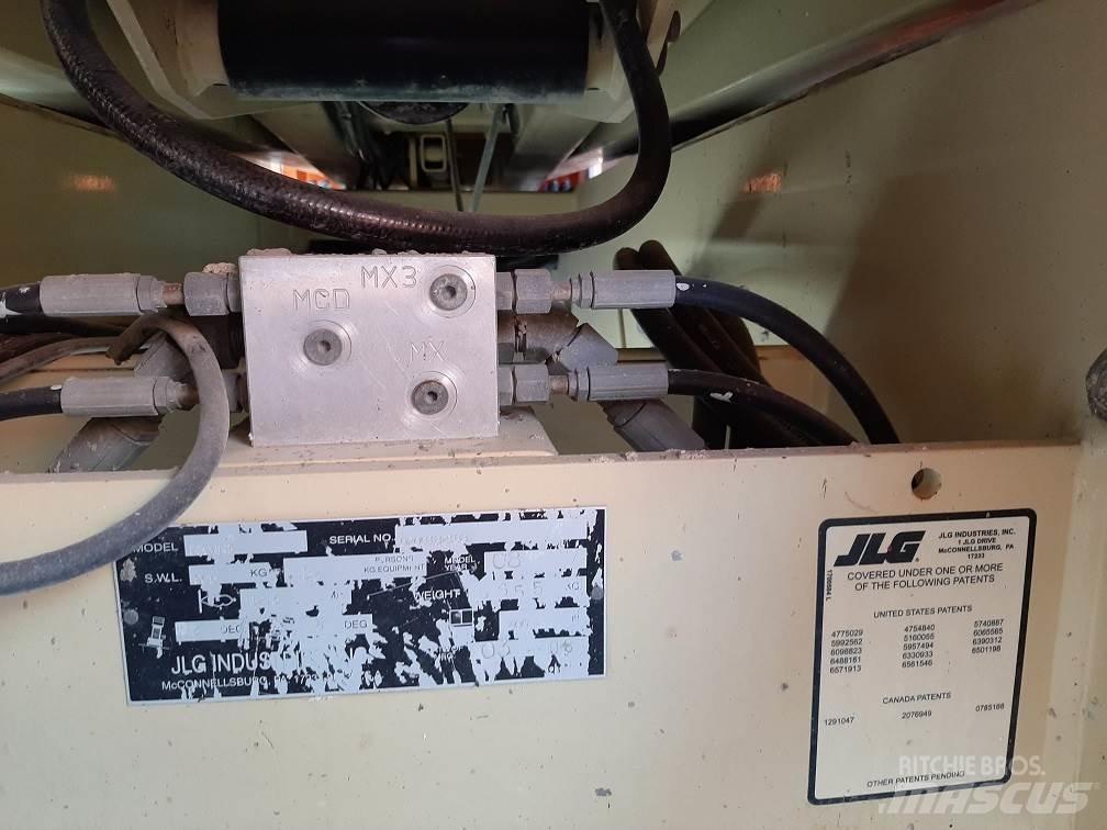 JLG 3394RT Ollós emelők