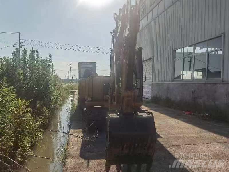 CAT 306E Mini kotrók < 7t
