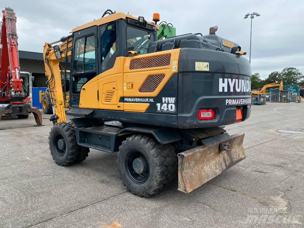 Hyundai HW140 Gumikerekes kotrók