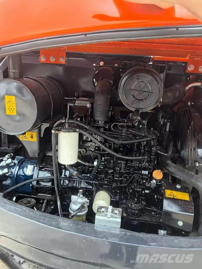 Doosan DH 60 Mini kotrók < 7t