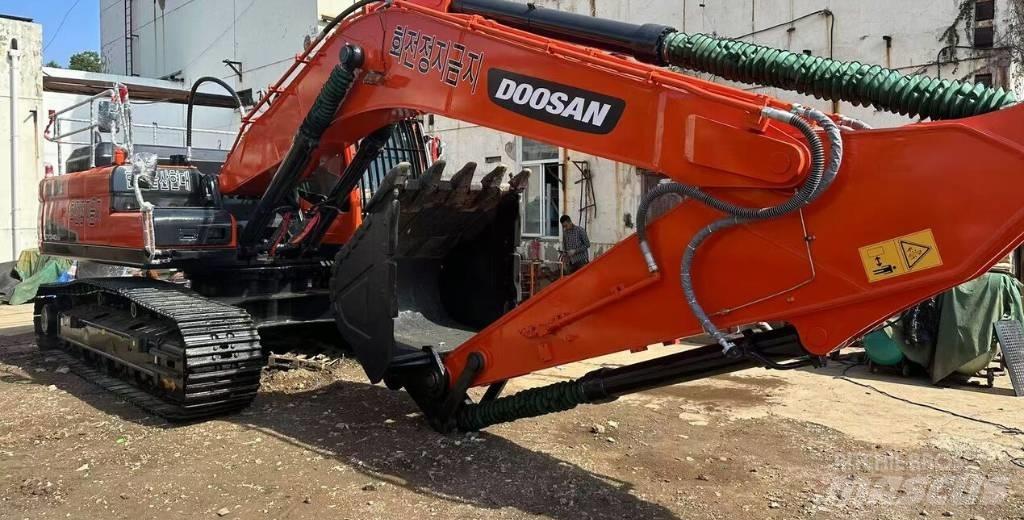 Doosan DX340 Lánctalpas kotrók