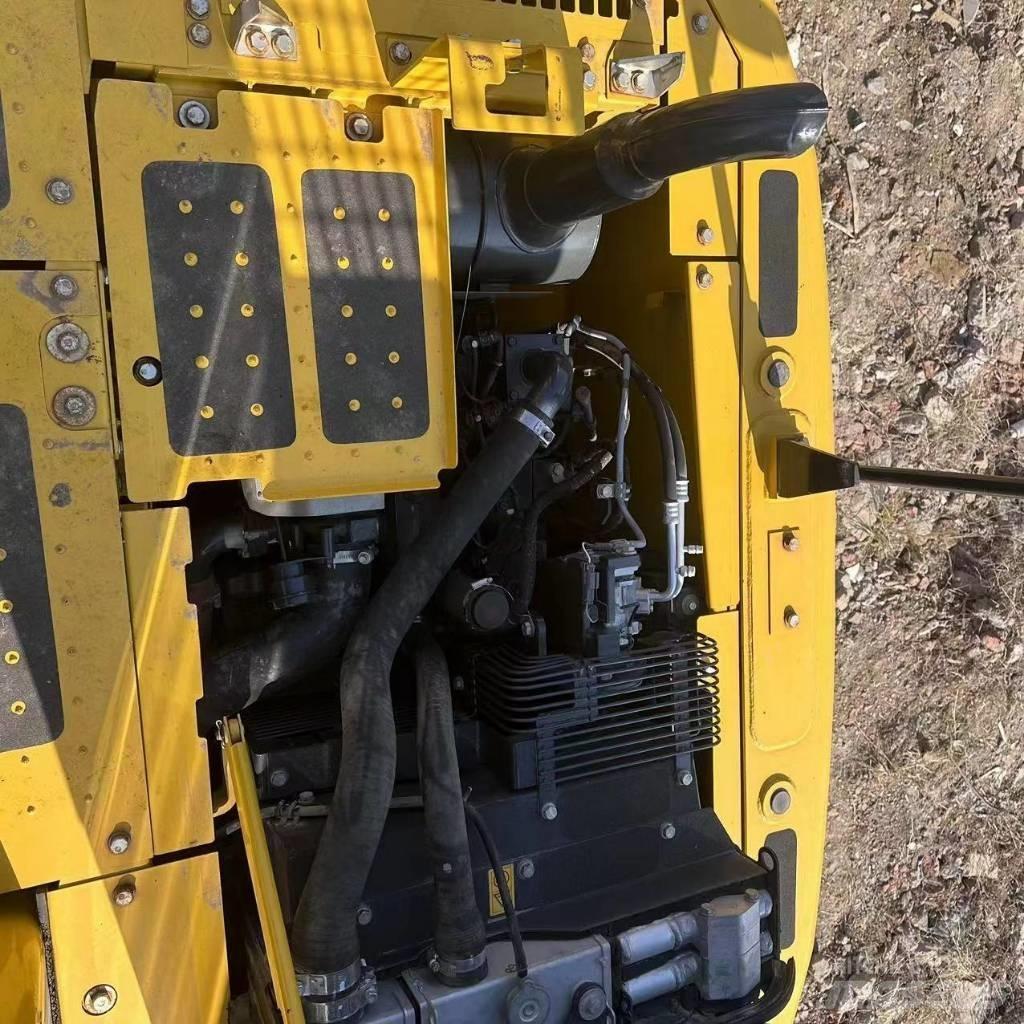 Komatsu PC110-8 Lánctalpas kotrók