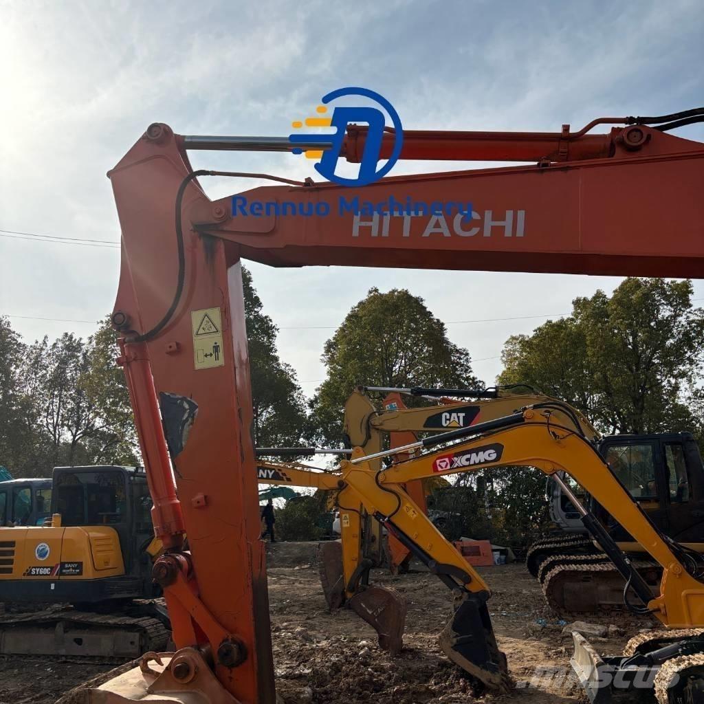 Hitachi ZX 135 US Lánctalpas kotrók