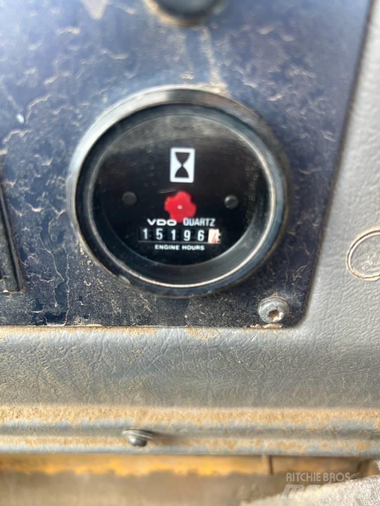 Volvo L 70 C Gumikerekes homlokrakodók