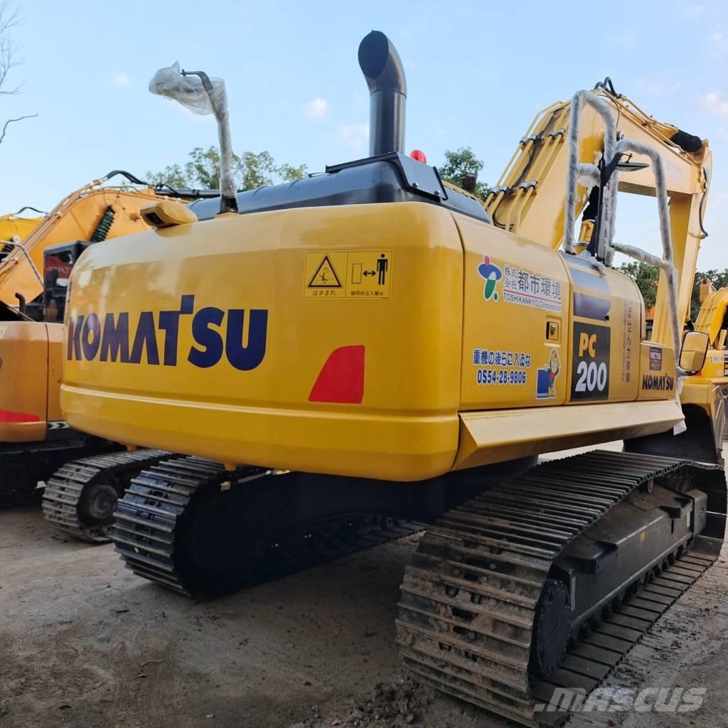 Komatsu PC 200-8 Lánctalpas kotrók