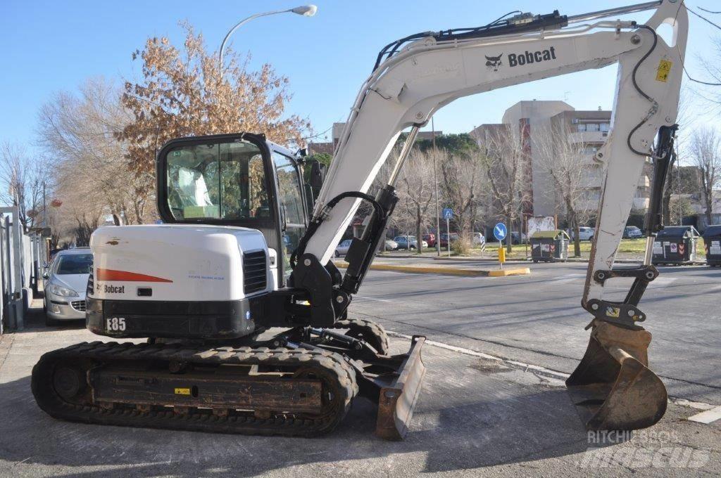 Bobcat E 85 Közepes (midi) kotrók 7 t - 12 t