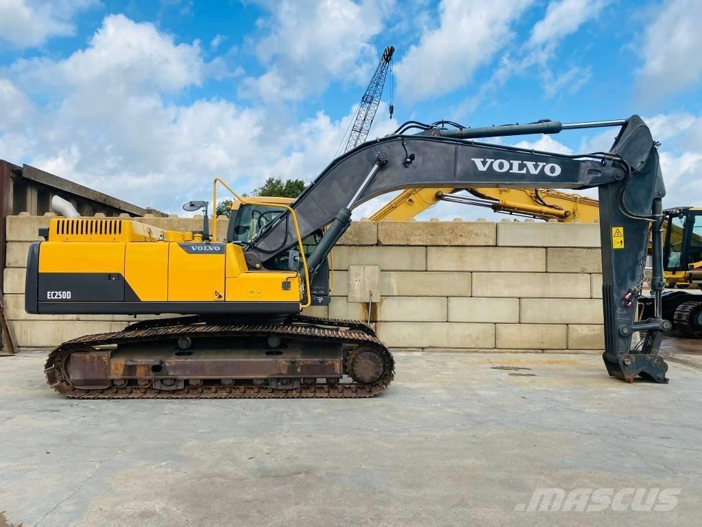 Volvo EC 250 D N L Lánctalpas kotrók