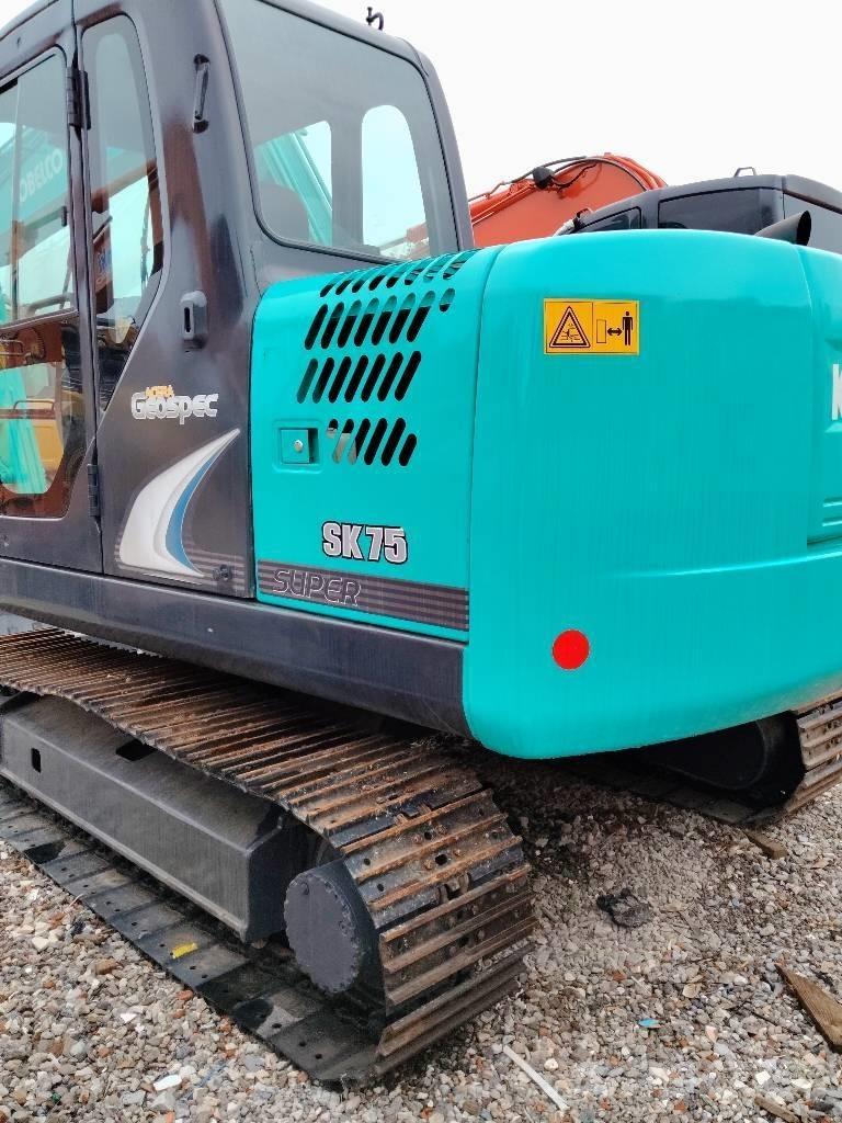 Kobelco SK 75 Lánctalpas kotrók