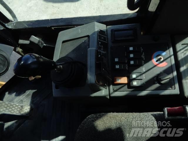 CAT 928 G Gumikerekes homlokrakodók