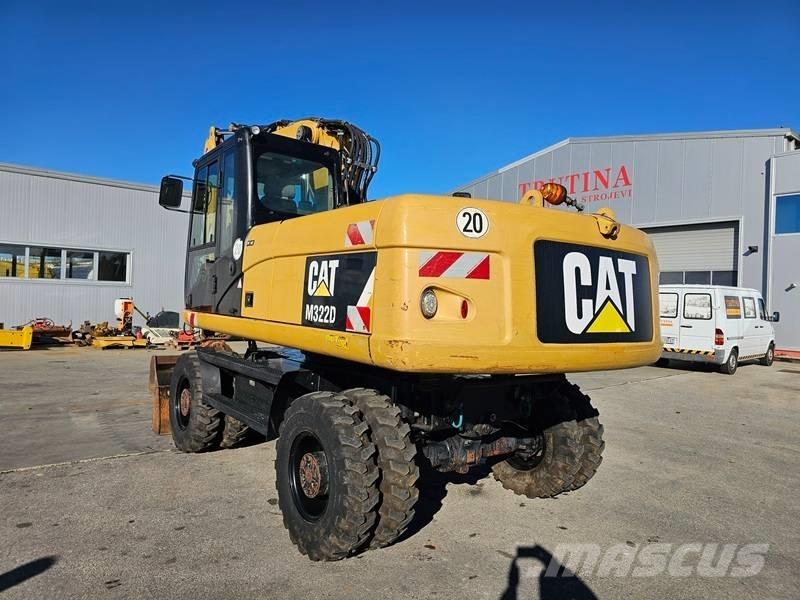 CAT M 322 D Gumikerekes kotrók