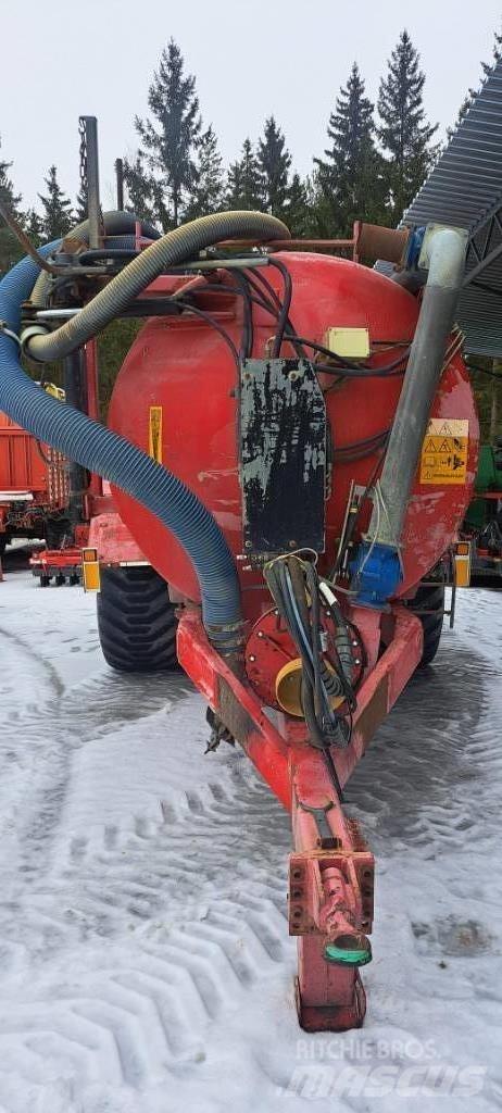 Livakka 16,5 m3 Poranyag tartályos