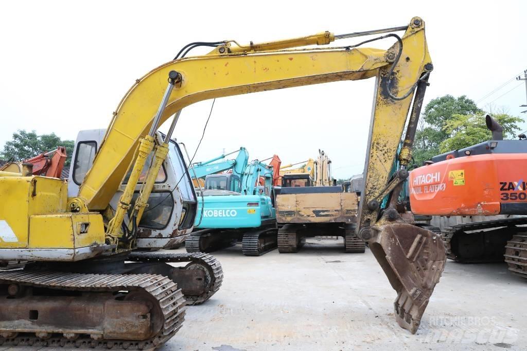 Sumitomo SH120-A1 Lánctalpas kotrók