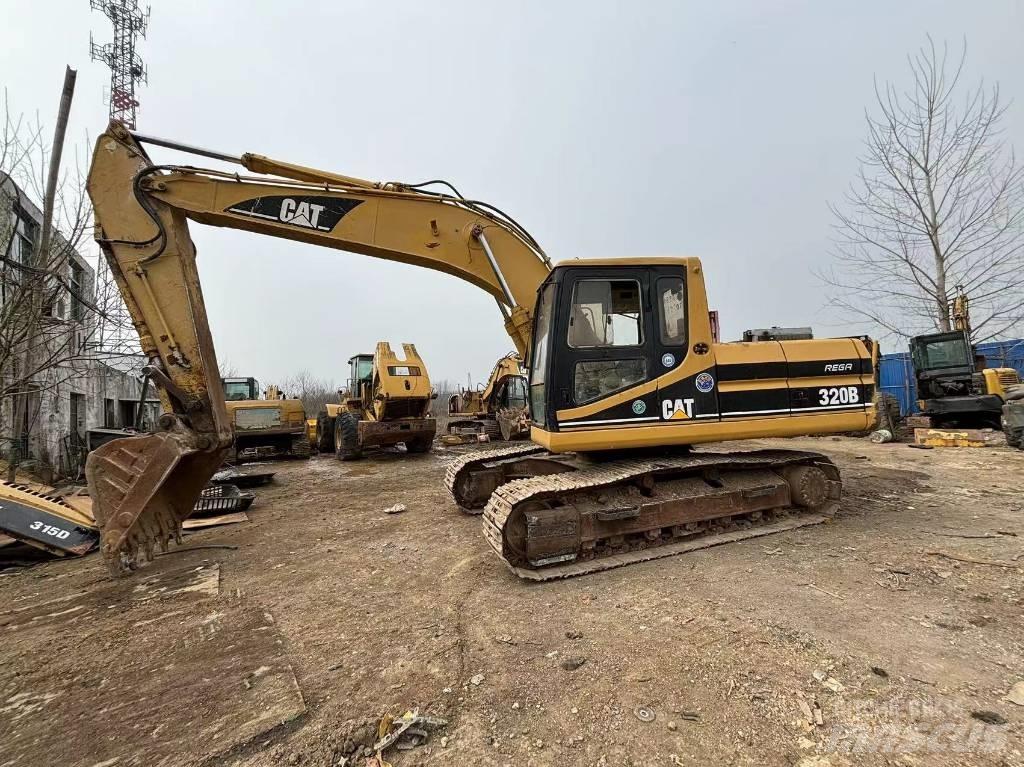 CAT 320 B L Lánctalpas kotrók