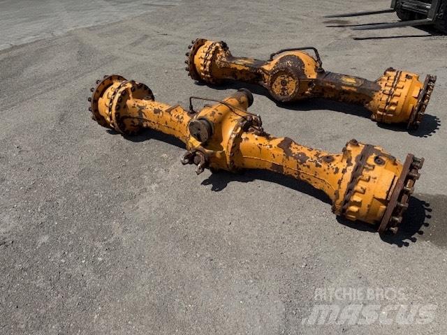 CASE 821 E AXLES Tengelyek