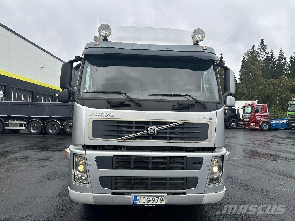 Volvo FM9 300 4x2 Dobozos teherautók