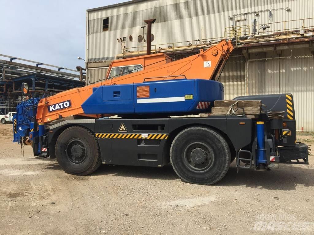 Kato CR 22MR Terepdaruk