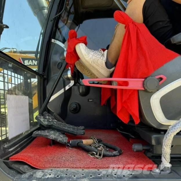 Hyundai R220LC-9S Lánctalpas kotrók