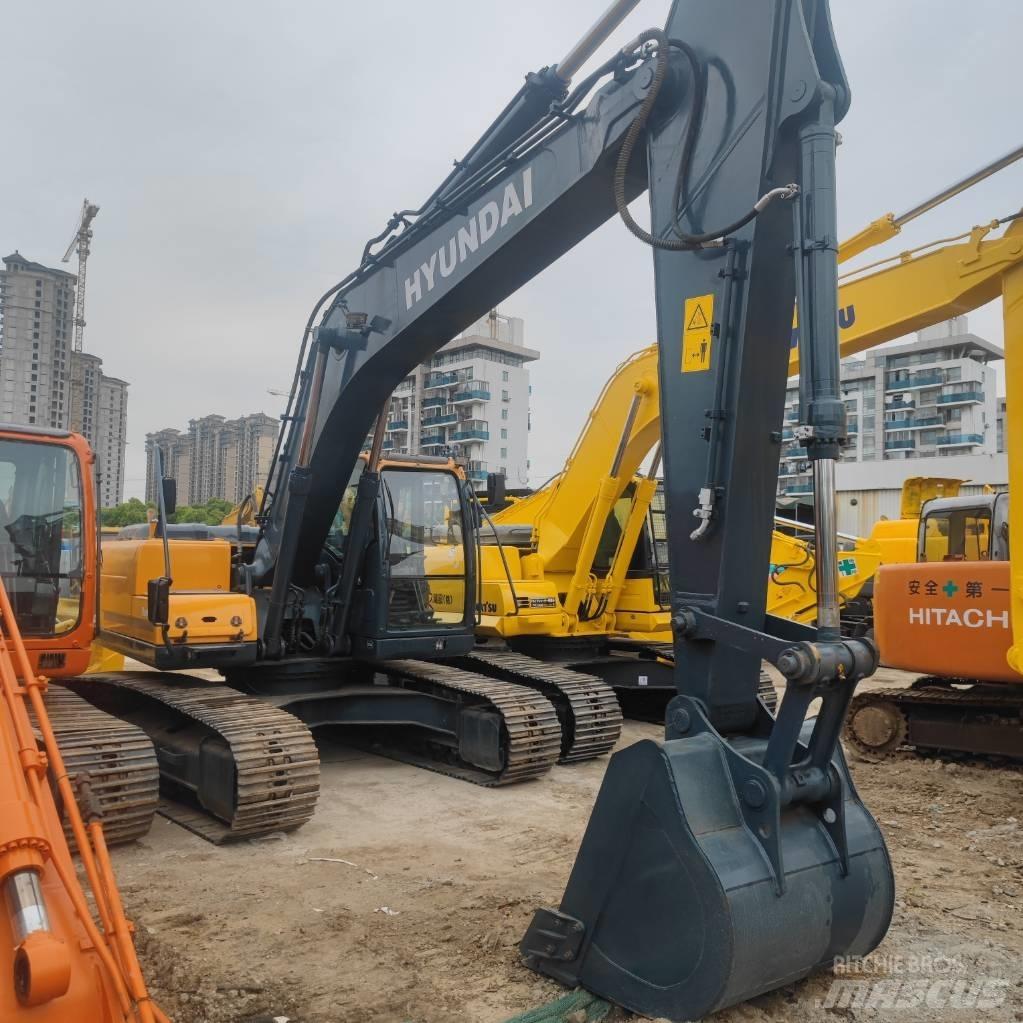 Hyundai R 225LC-9T Lánctalpas kotrók