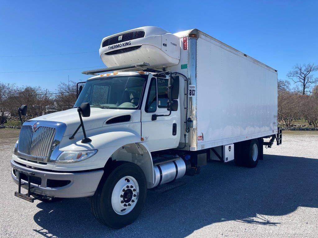 International 4300 Dobozos teherautók