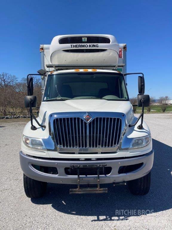 International 4300 Dobozos teherautók