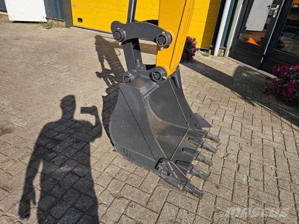 XCMG XE60GA Mini kotrók < 7t