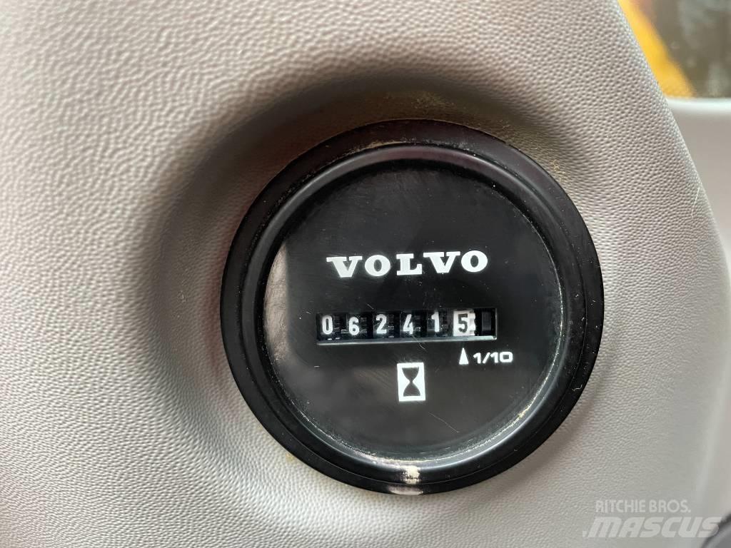 Volvo ECR 235 Lánctalpas kotrók