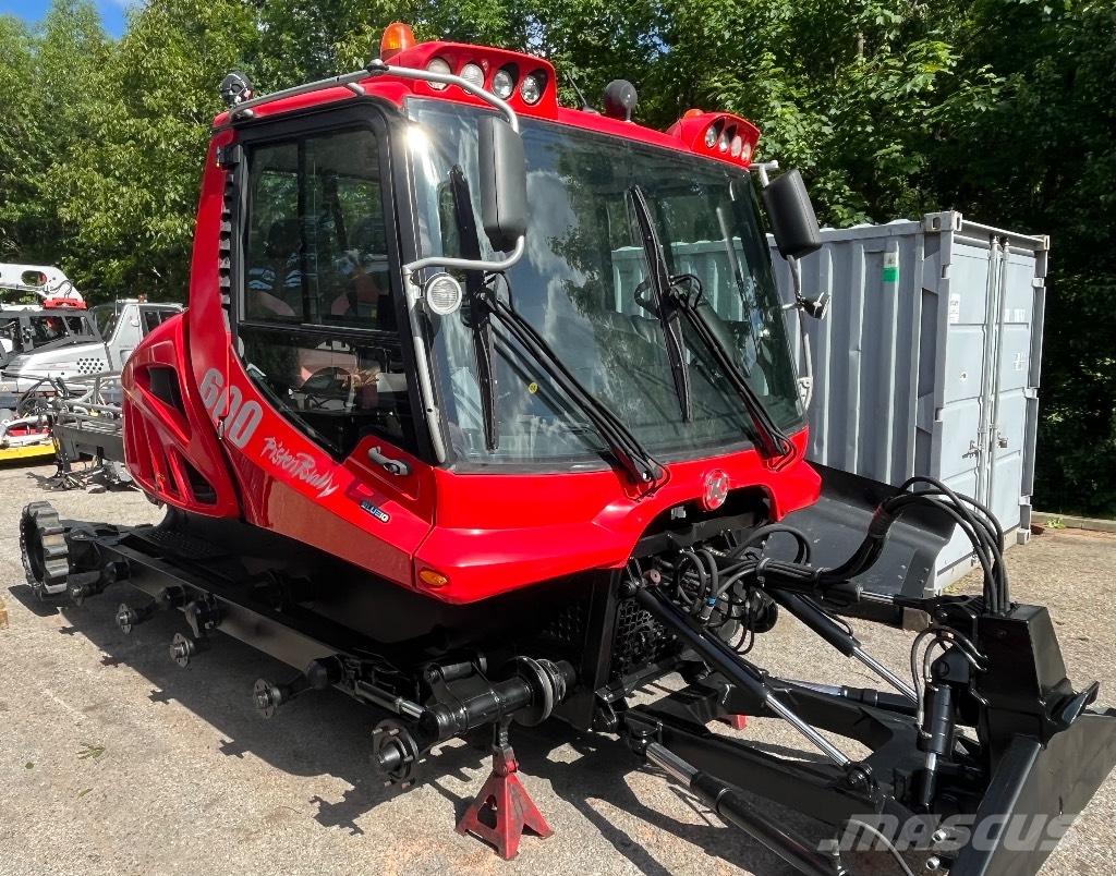  Pisten Bully PB600 Sípálya kezelő gépek
