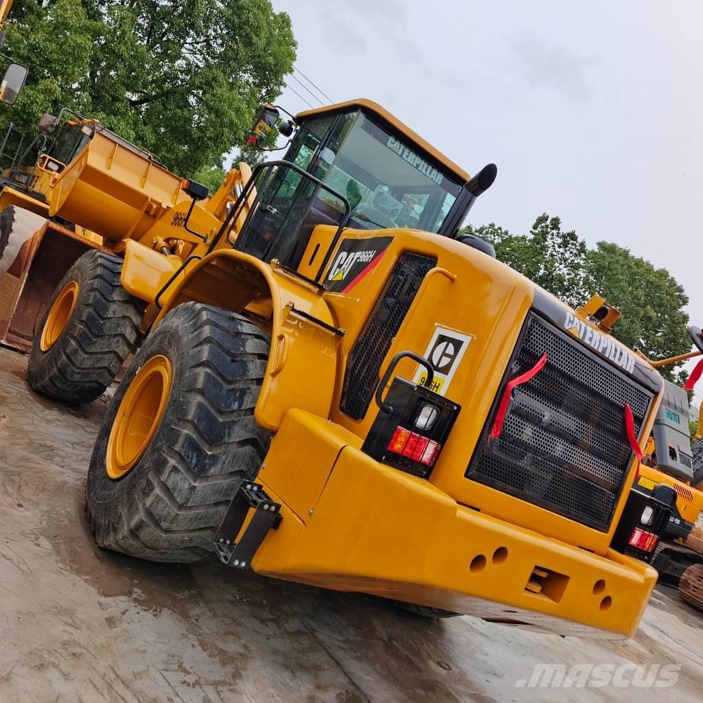 CAT 966 H Gumikerekes homlokrakodók